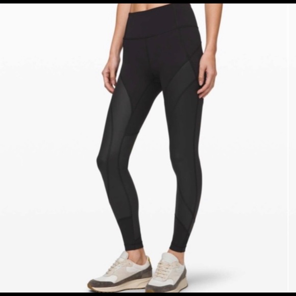 lululemon athletica Pants - LIKE NEW Lululemon black Wunder Under high-rise